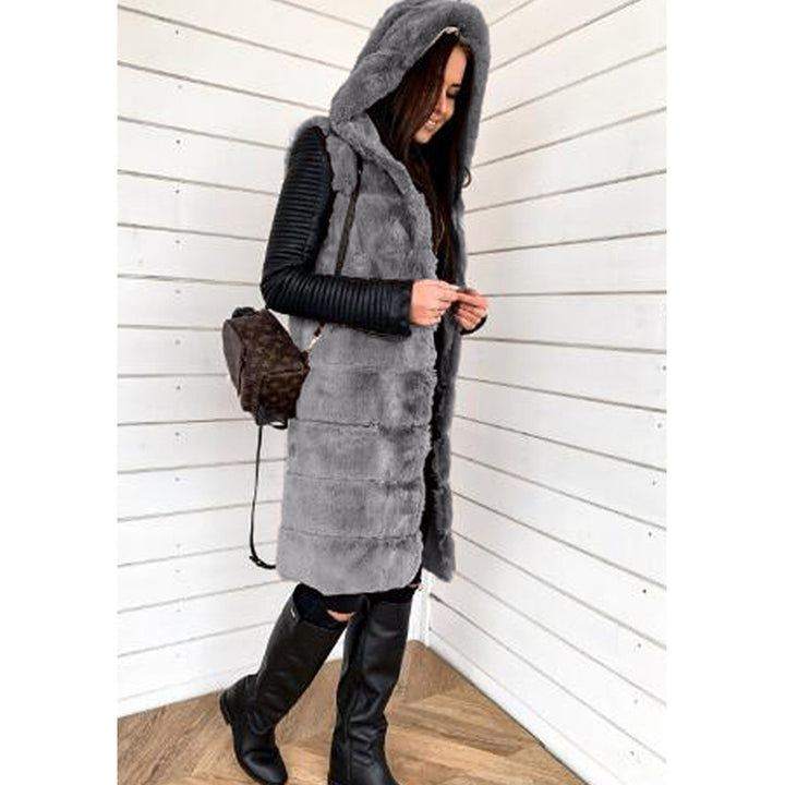 Ladies trendy hooded coat in faux fur Lune London