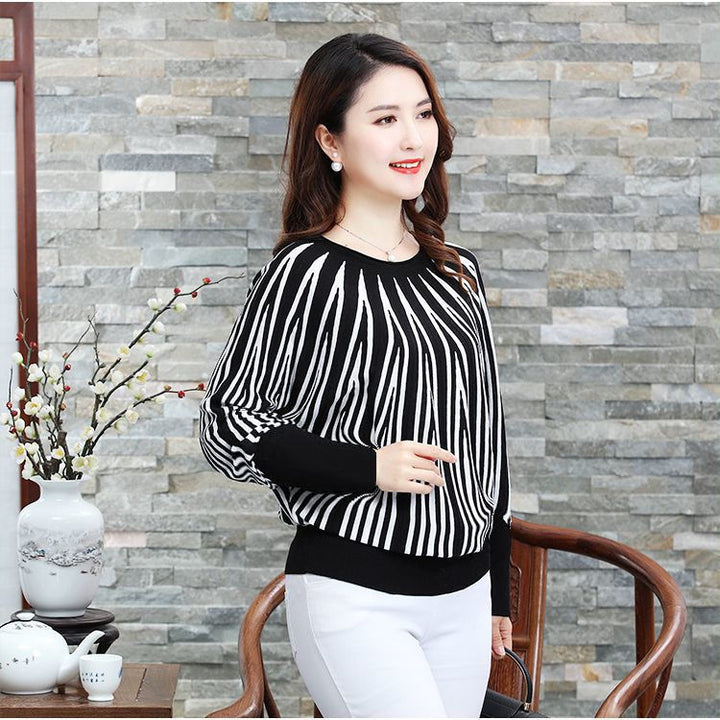 Casual knit sweater for women with eye-catching pattern Lune London