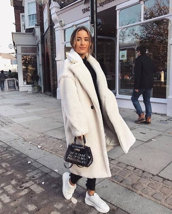 Ladies Oversized Fleece-Coat with Button Closure and Pockets Lune London