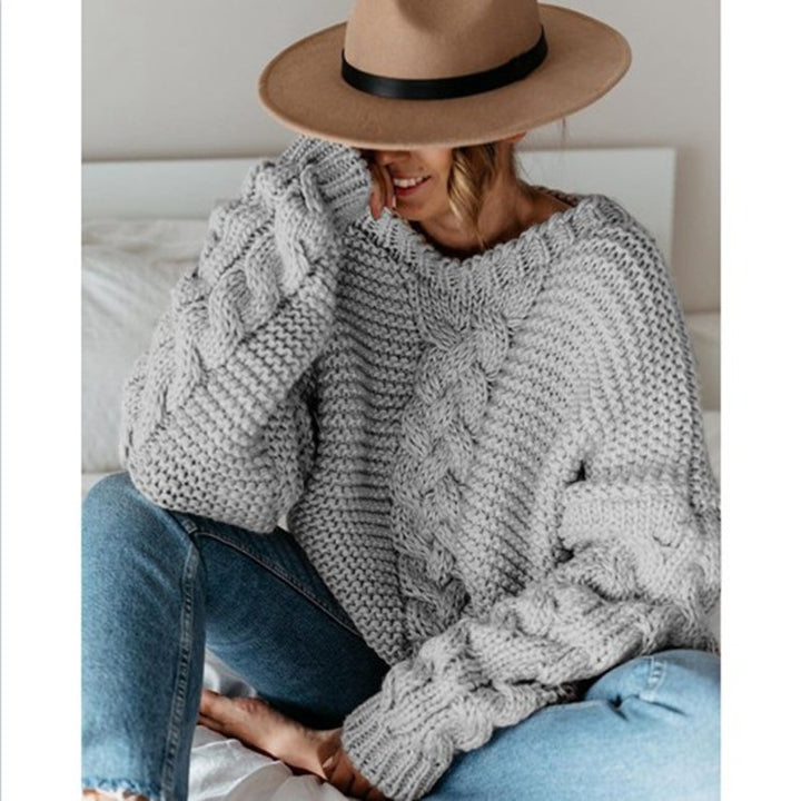Chunky knit sweater for women with cable pattern and relaxed fit Lune London