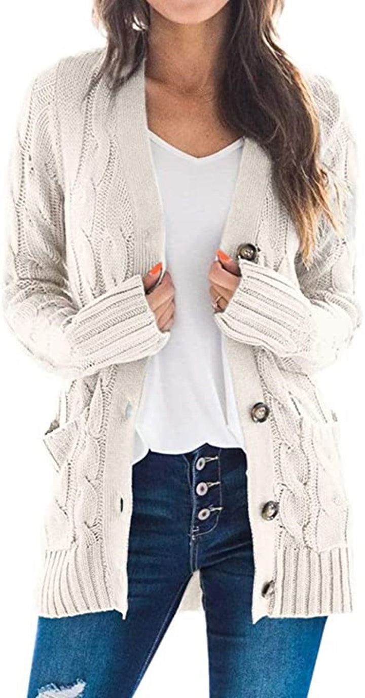 Cardigan en tricot pour femmes avec un motif en câble à la mode et des poches pratiques Chic & Stil