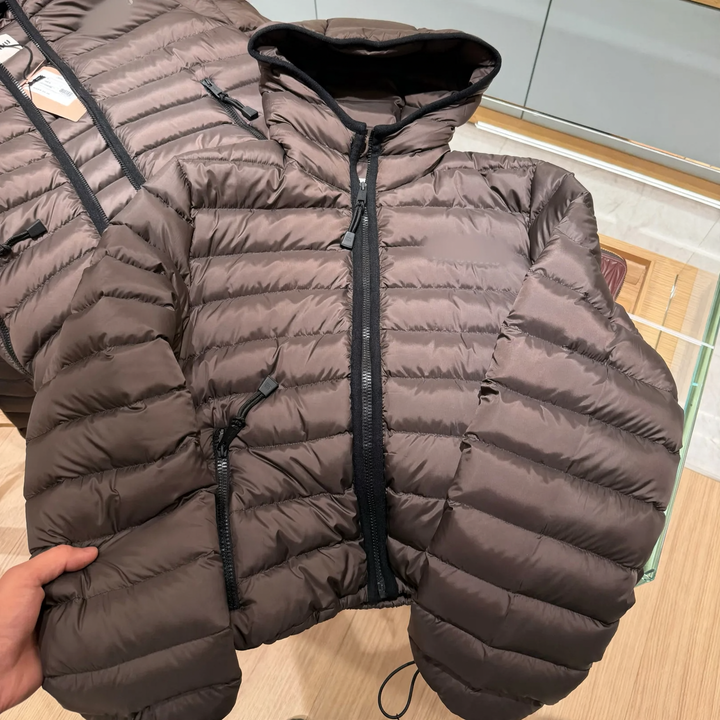 Light down jacket for women, with 95% goose down filling