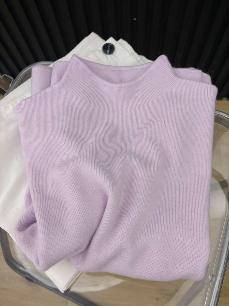 Women's knitted sweater with small stand-up collar