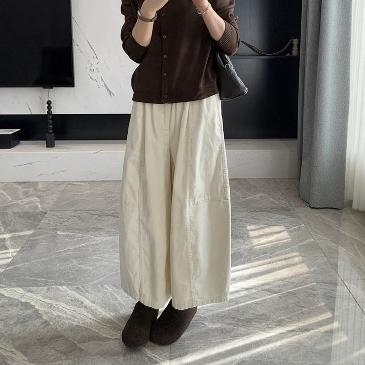 Ladies' cord trousers, wide cut, 7/8 length
