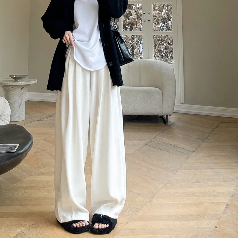 Women's corduroy trousers with wide legs and straight cut