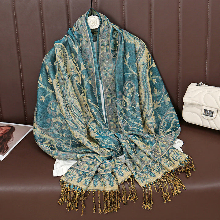 Elegant Stole with Jacquard Pattern