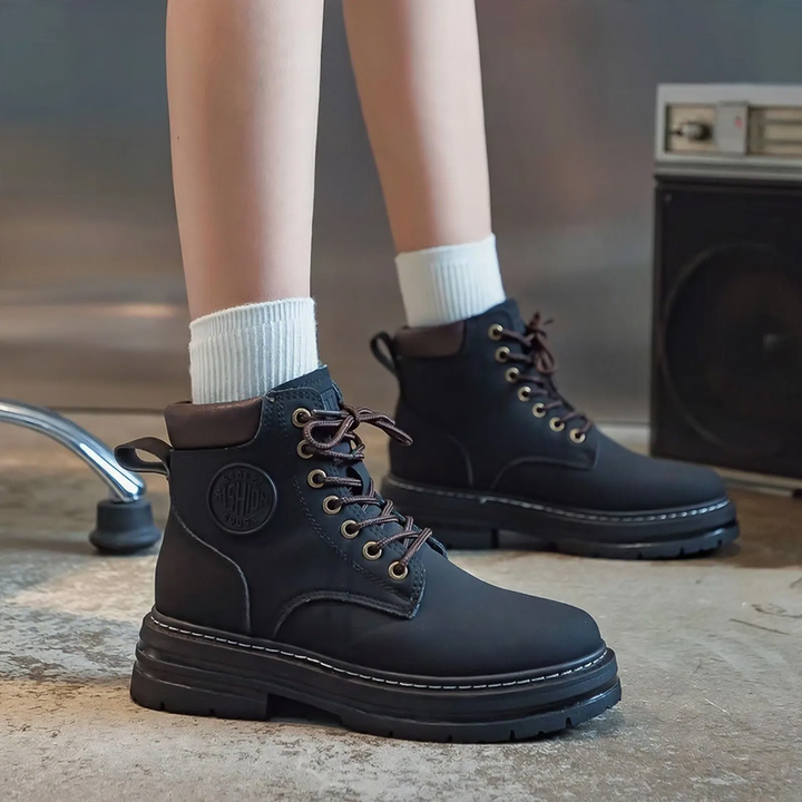 Breathable men's Martin boots with platform sole