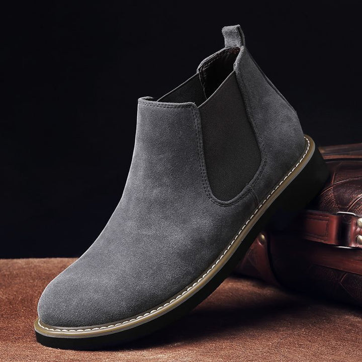 Men's Chelsea boots made of genuine leather, lined