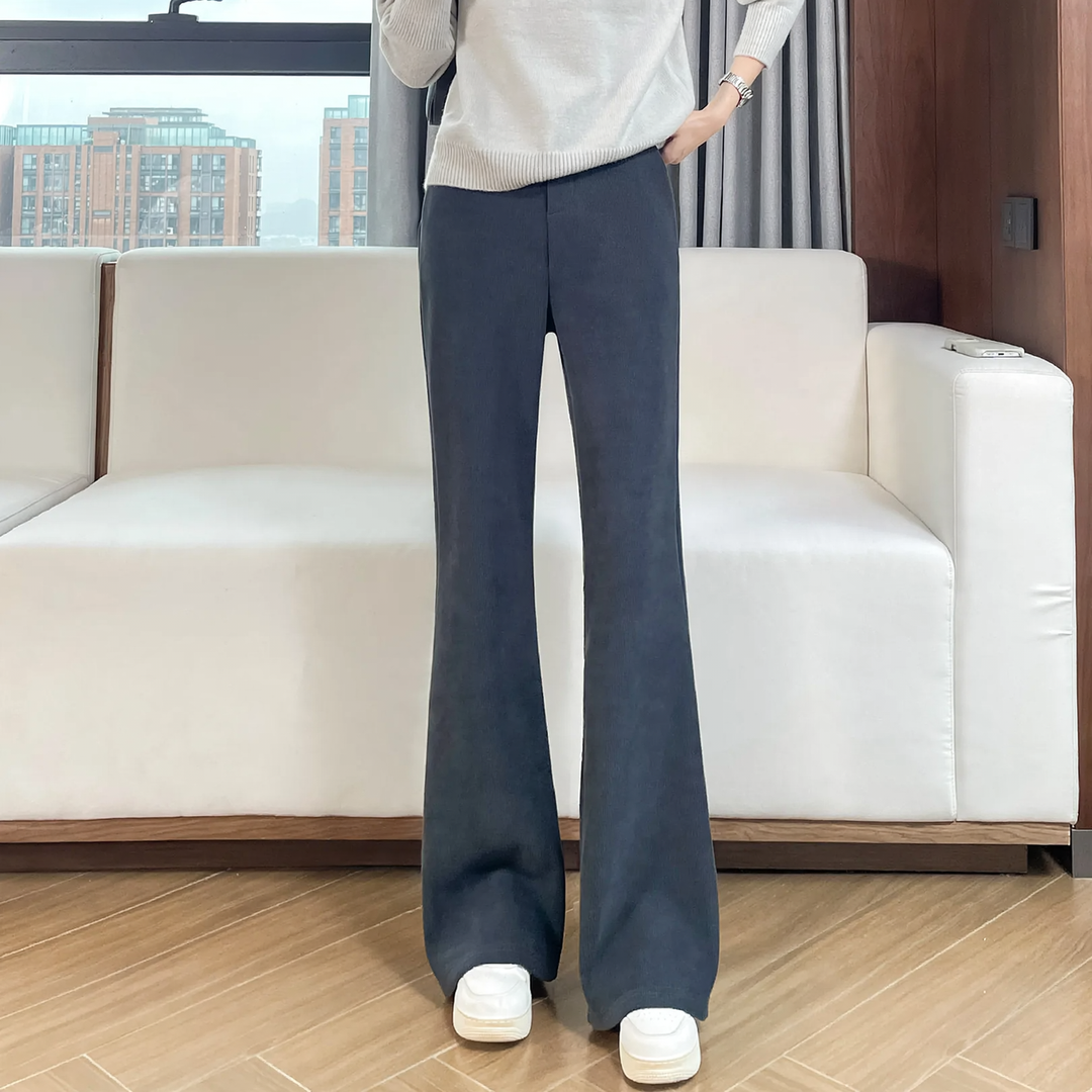 Padded flare pants made of chenille cord