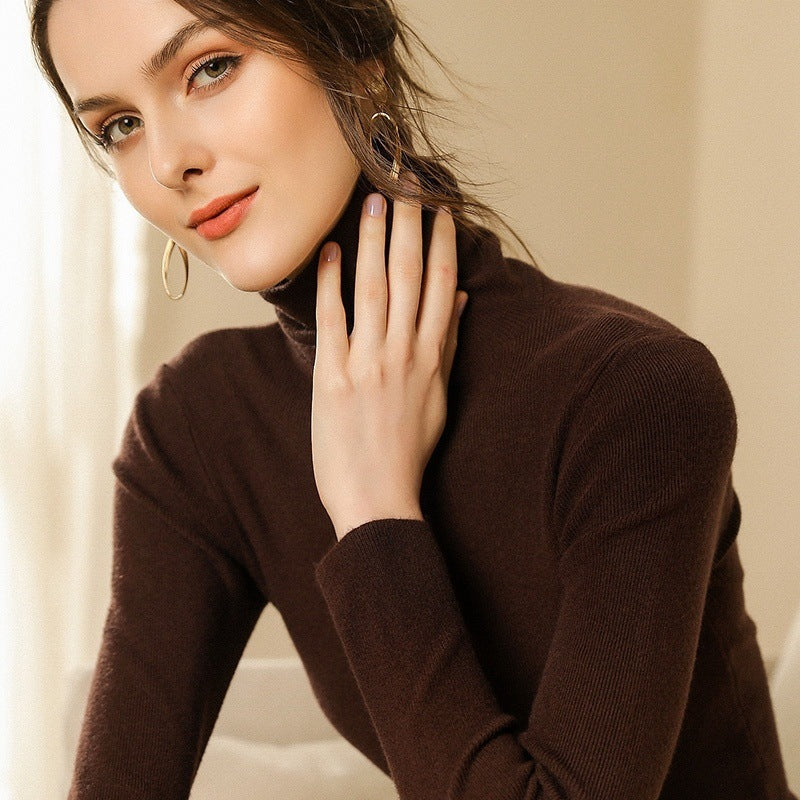 Women's knitted sweater, fitted, with stand-up collar