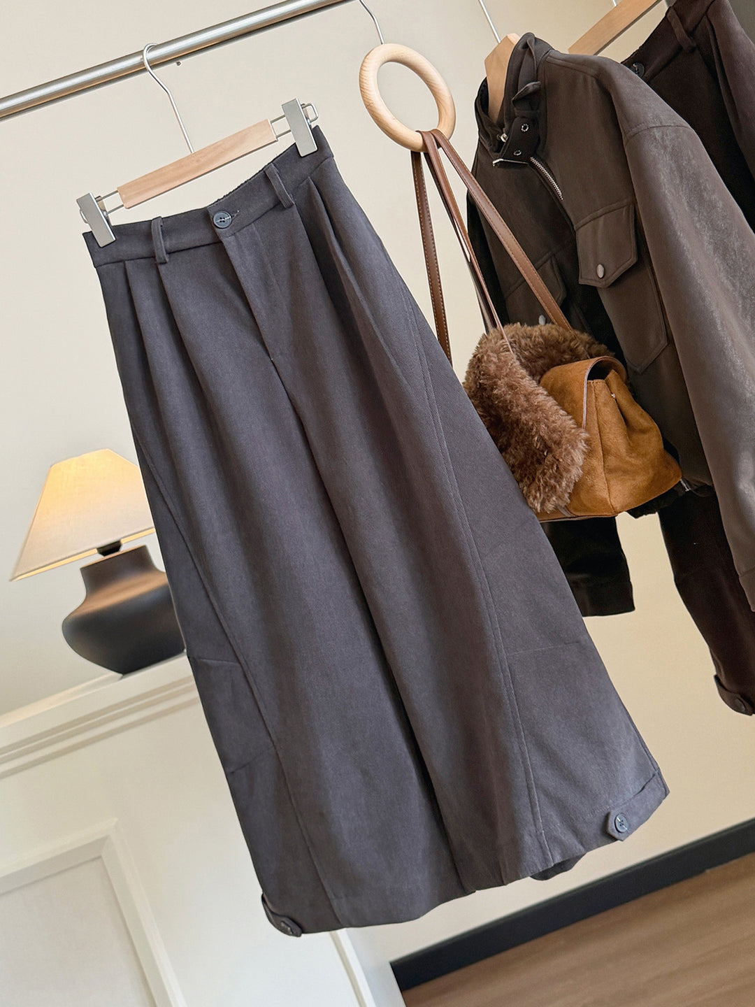 Women's corduroy pants, high-waisted, 7/8 length, wide fit