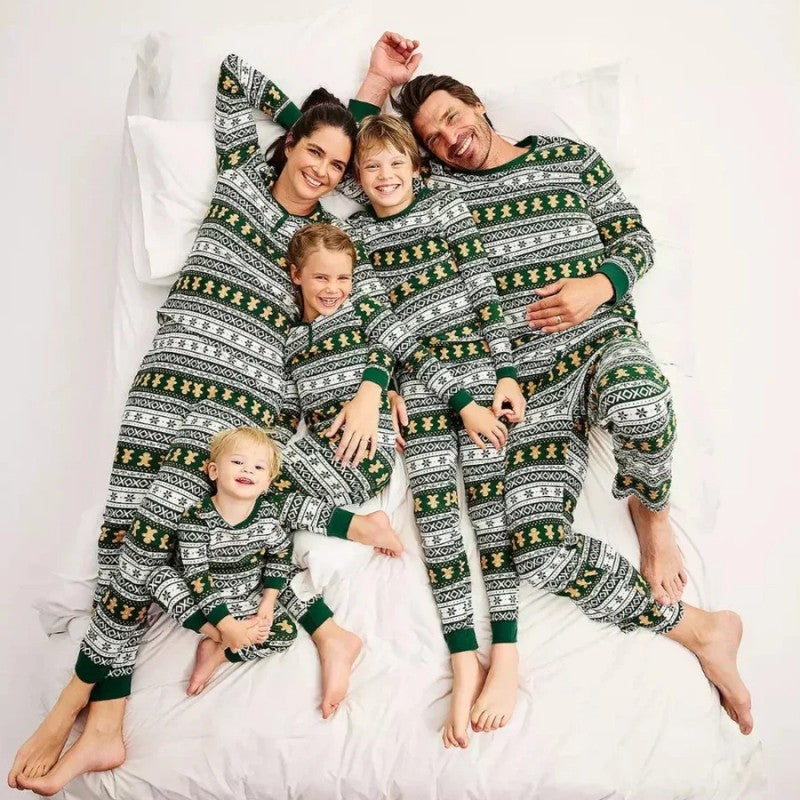Christmas Pajama Set with Gingerbread Man Motif