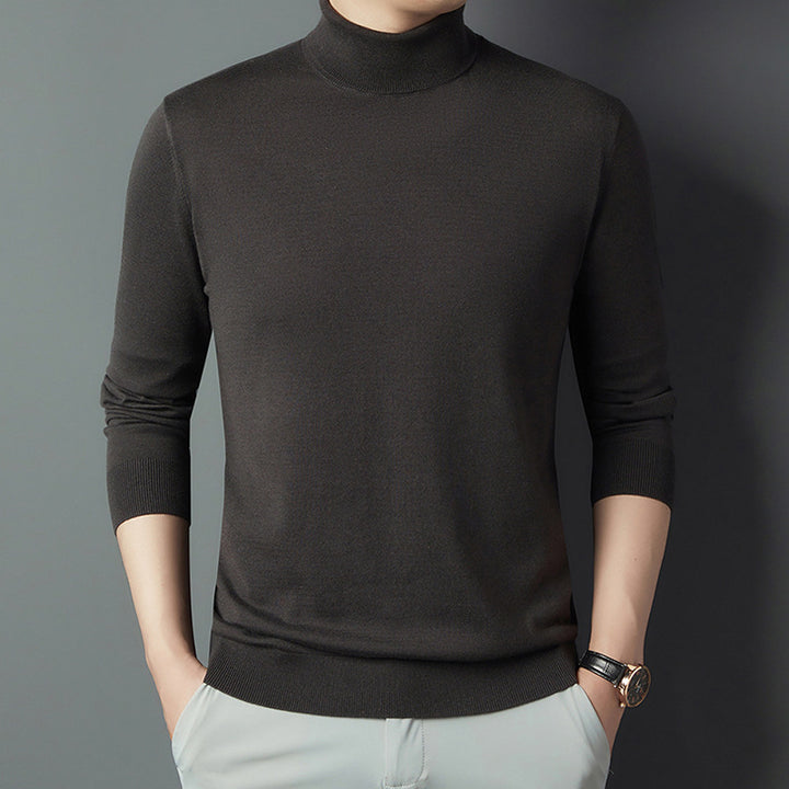 Turtleneck sweater made of silk and merino wool
