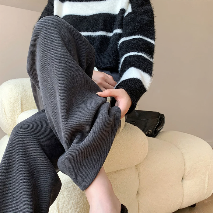 Straight-cut corduroy pants for women
