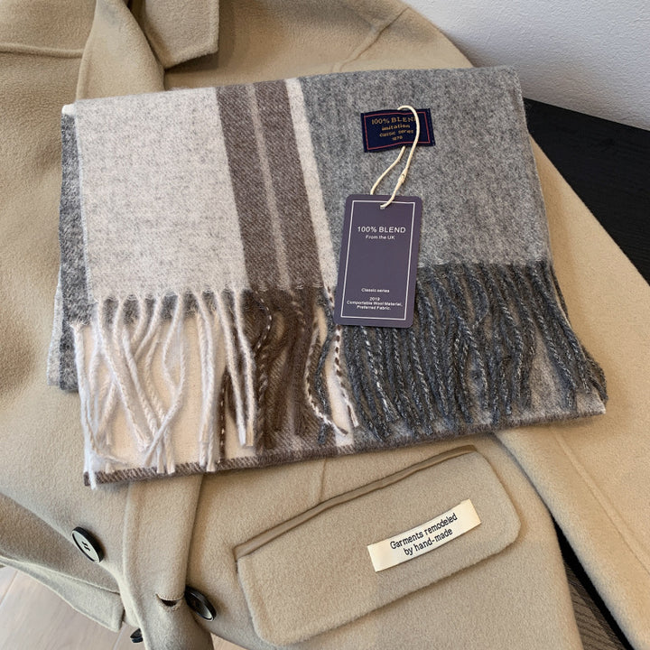 Checked scarf in retro style for women and men