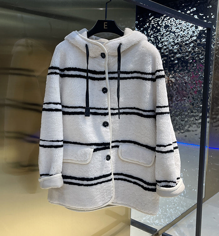 Lamb fleece coat with hood and stripe pattern