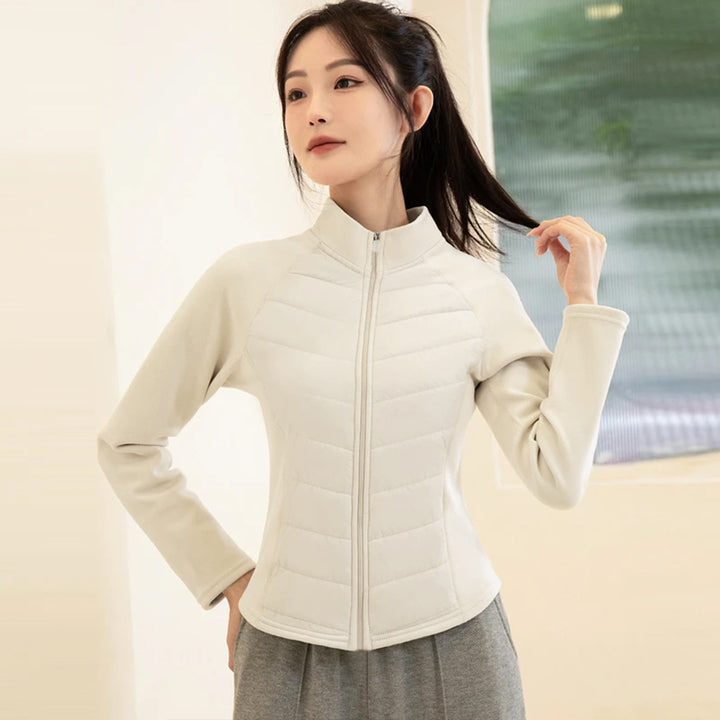 Women's quilted jacket with graphene technology