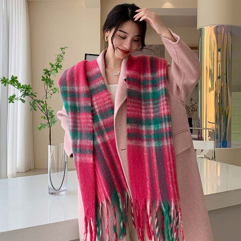Checked scarf in mohair look, warming