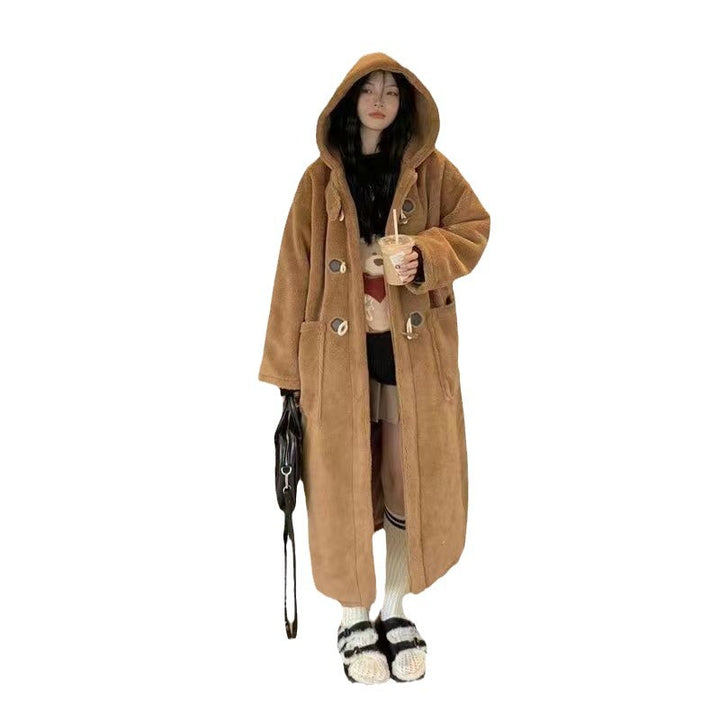 Lamb fleece coat with hood, toggle buttons and pattern