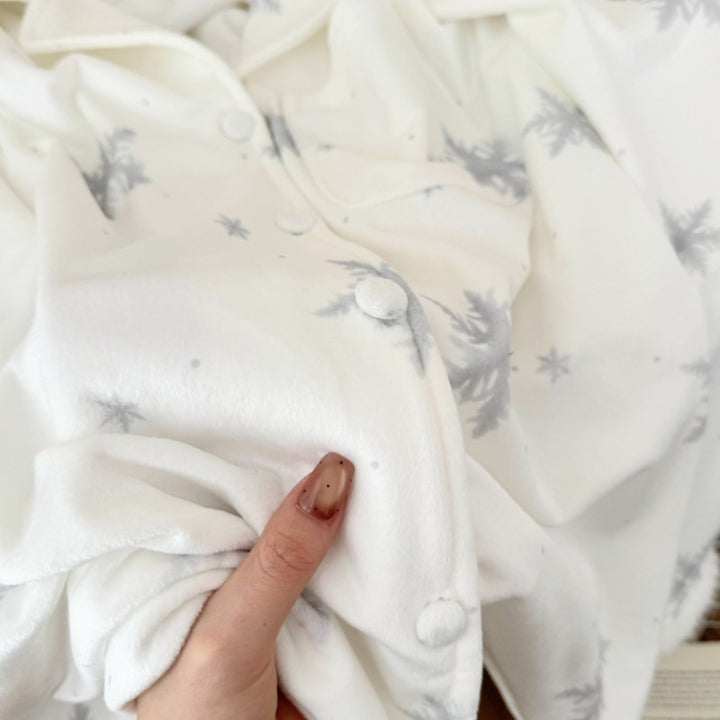 Women's pajama with snowflake design, warm island fleece