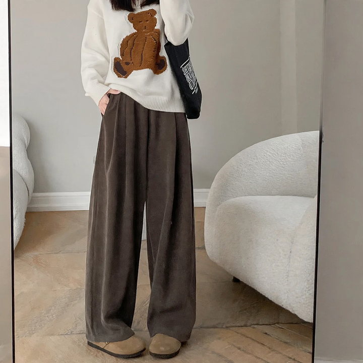Women's corduroy trousers with wide legs and straight cut