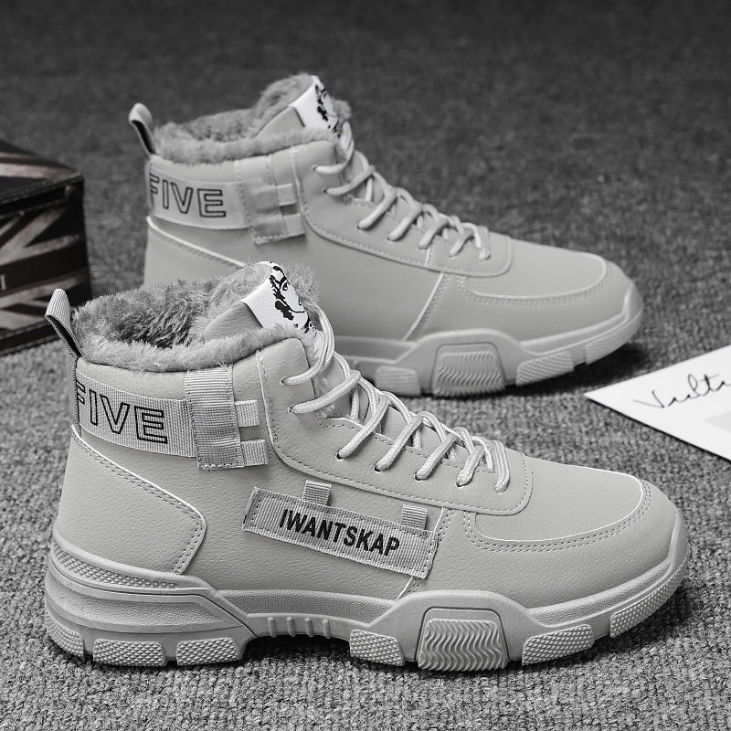 Padded men's winter boots, mid-height shaft