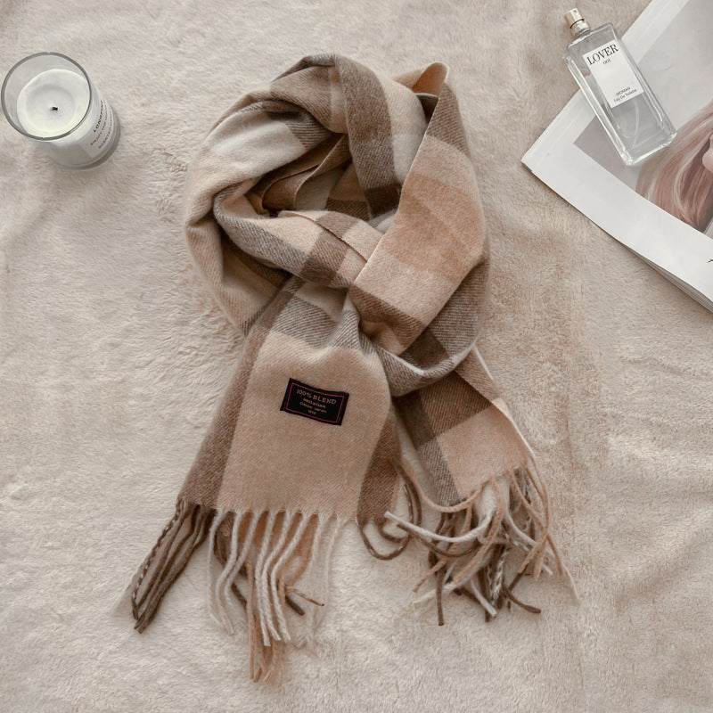 Checked scarf in retro style for women and men