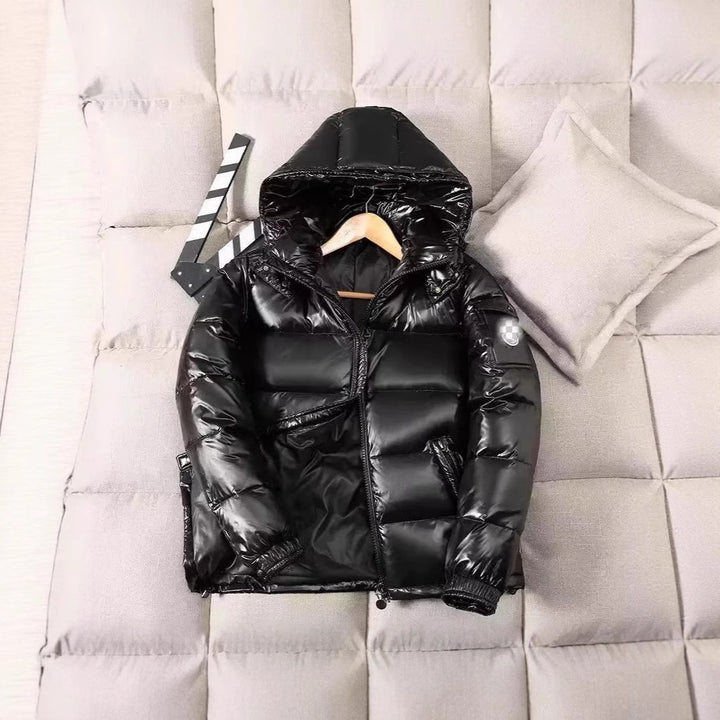Short down jacket for men, with hood