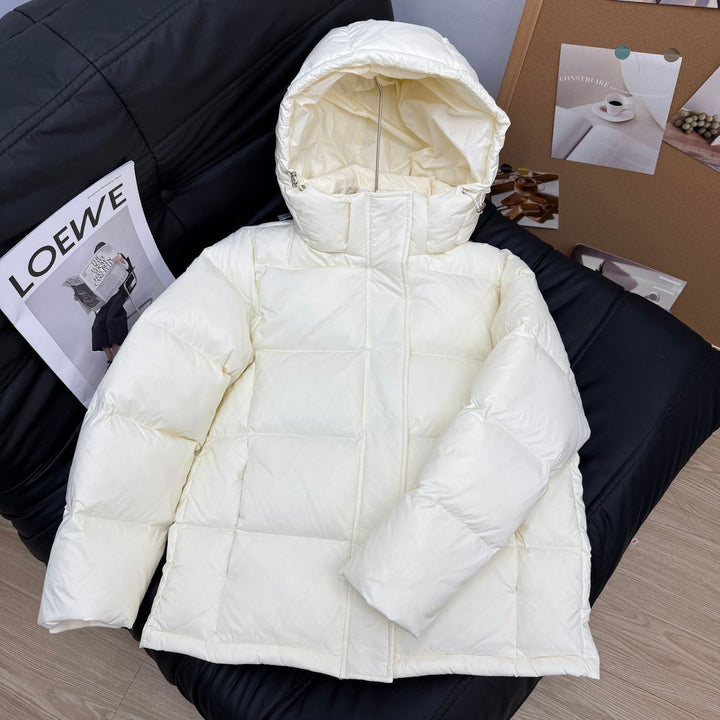 Short women's down jacket with detachable hood