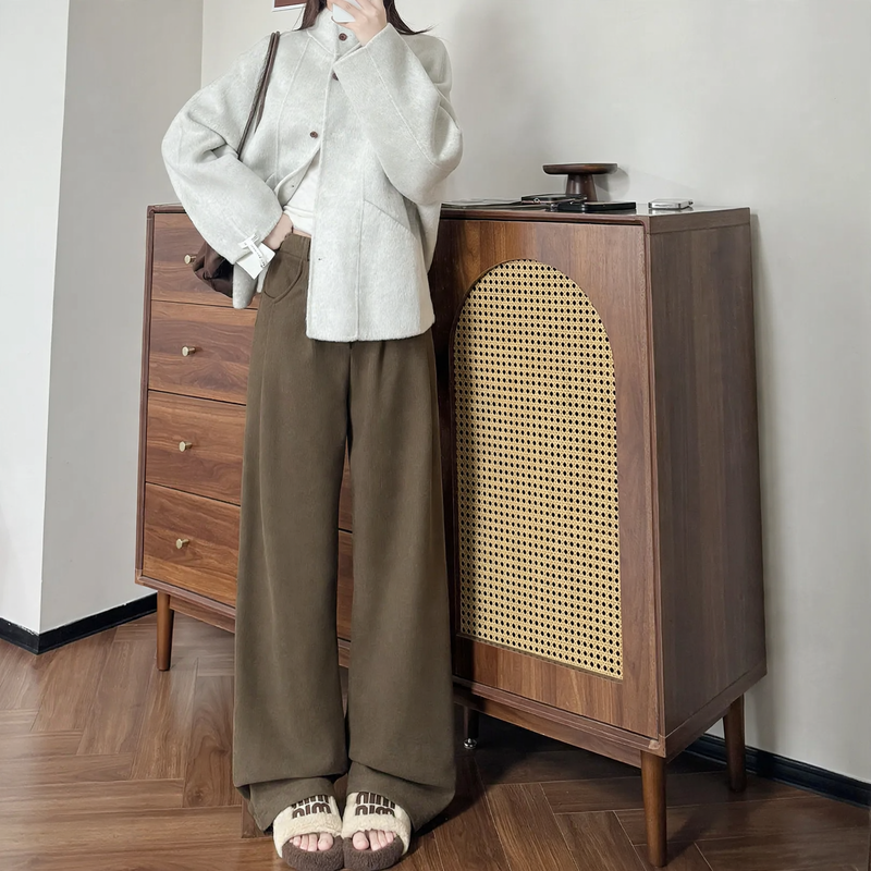 Ladies cord trousers, padded, straight cut, high waist
