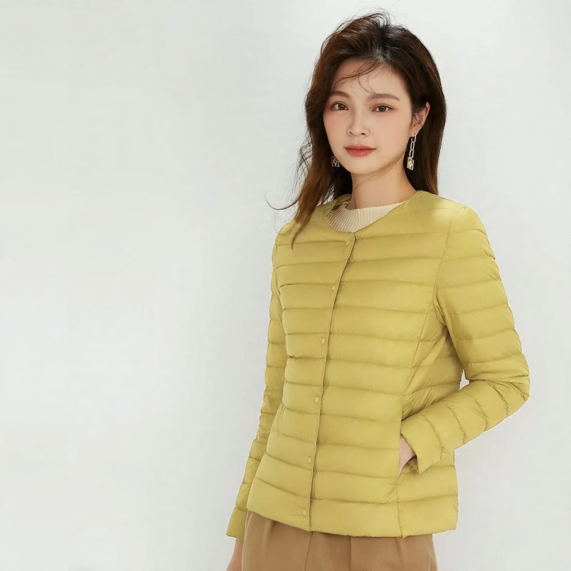 Light women's down jacket, versatile to wear, white duck down