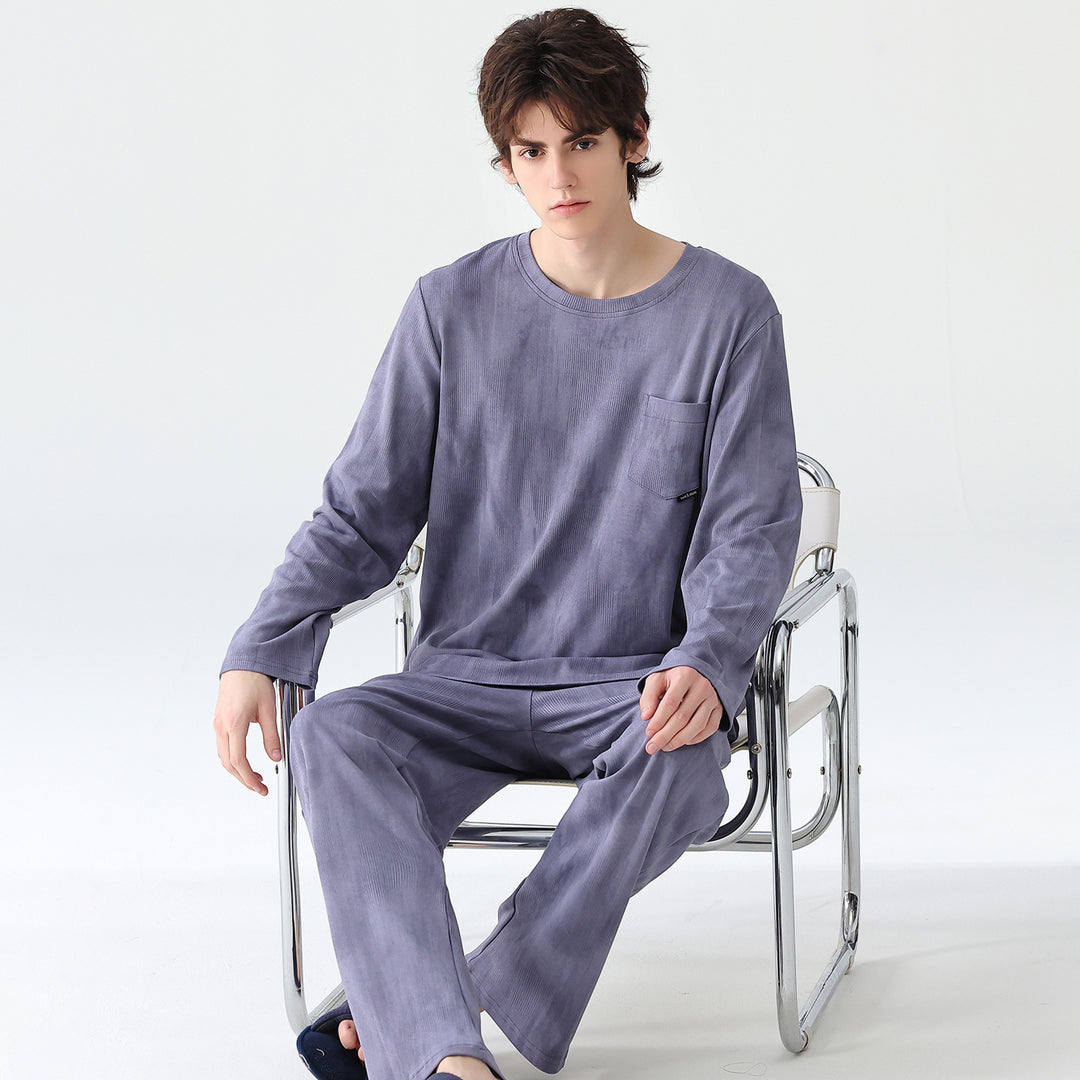 Men's pajama set made from 100% cotton, checkered