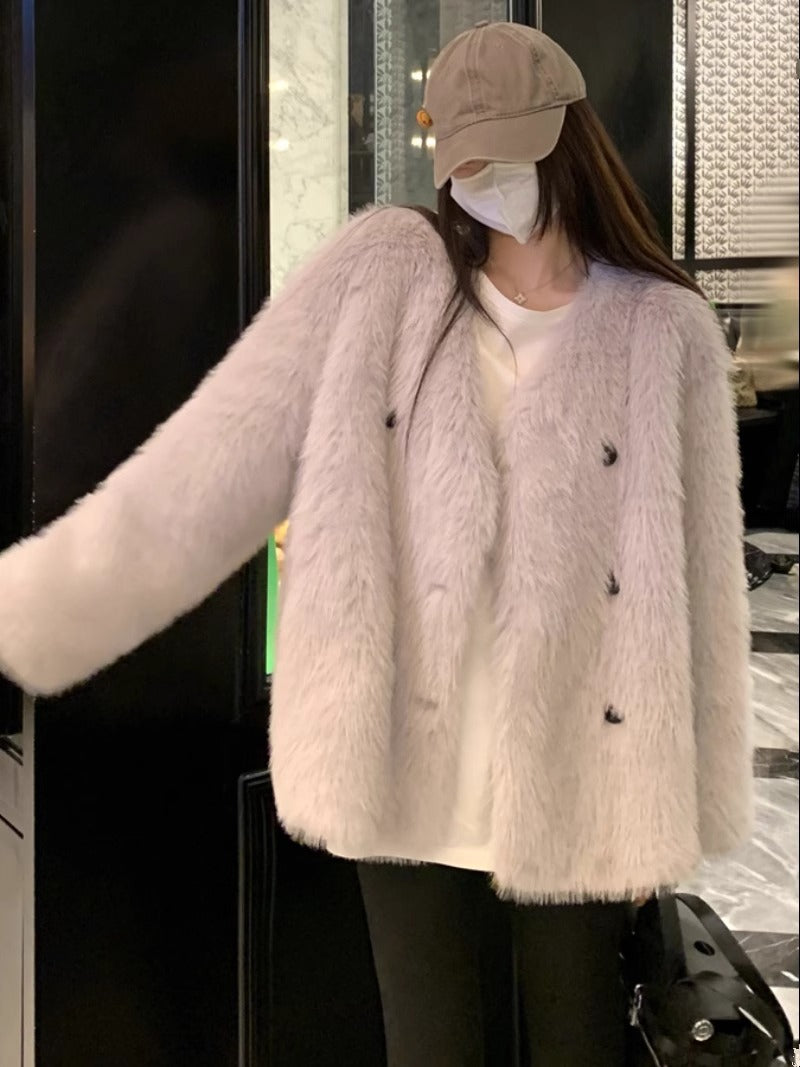 Women's faux fur jacket with V-neck, loose fit