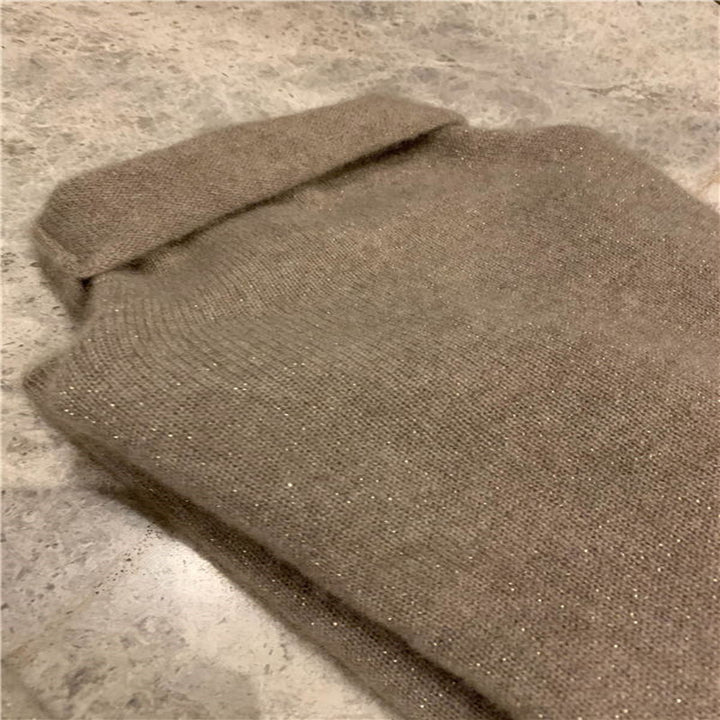 Women's wool pullover with stand-up collar and shine effect