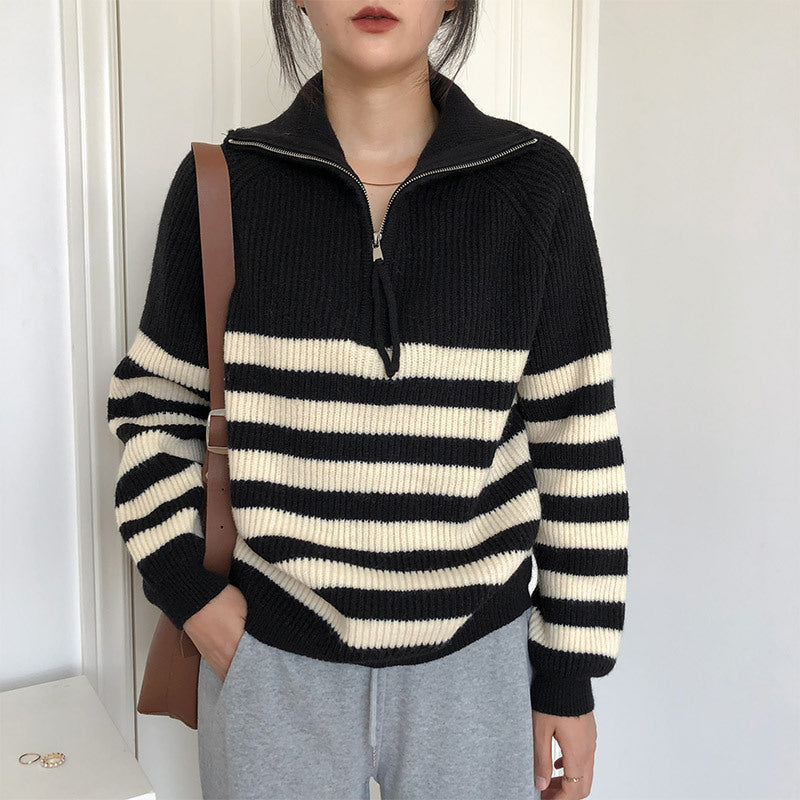 Women's zip-up cardigan with stripe pattern