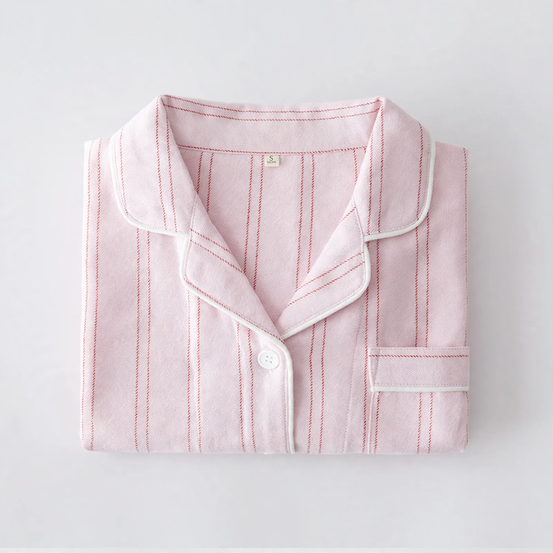 Pair flannel pajamas, checked