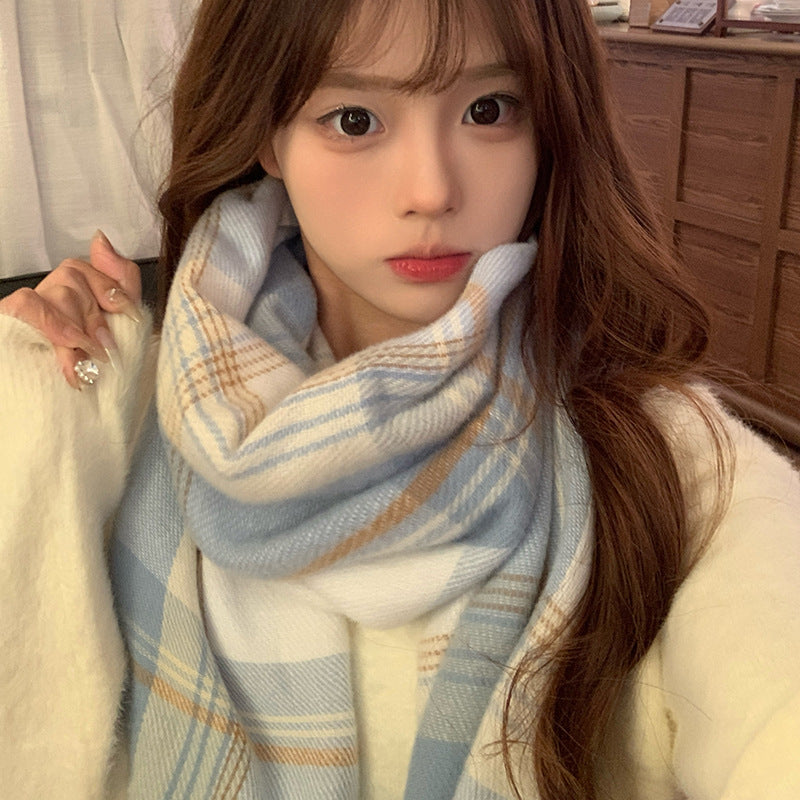 Checked scarf in Korean style