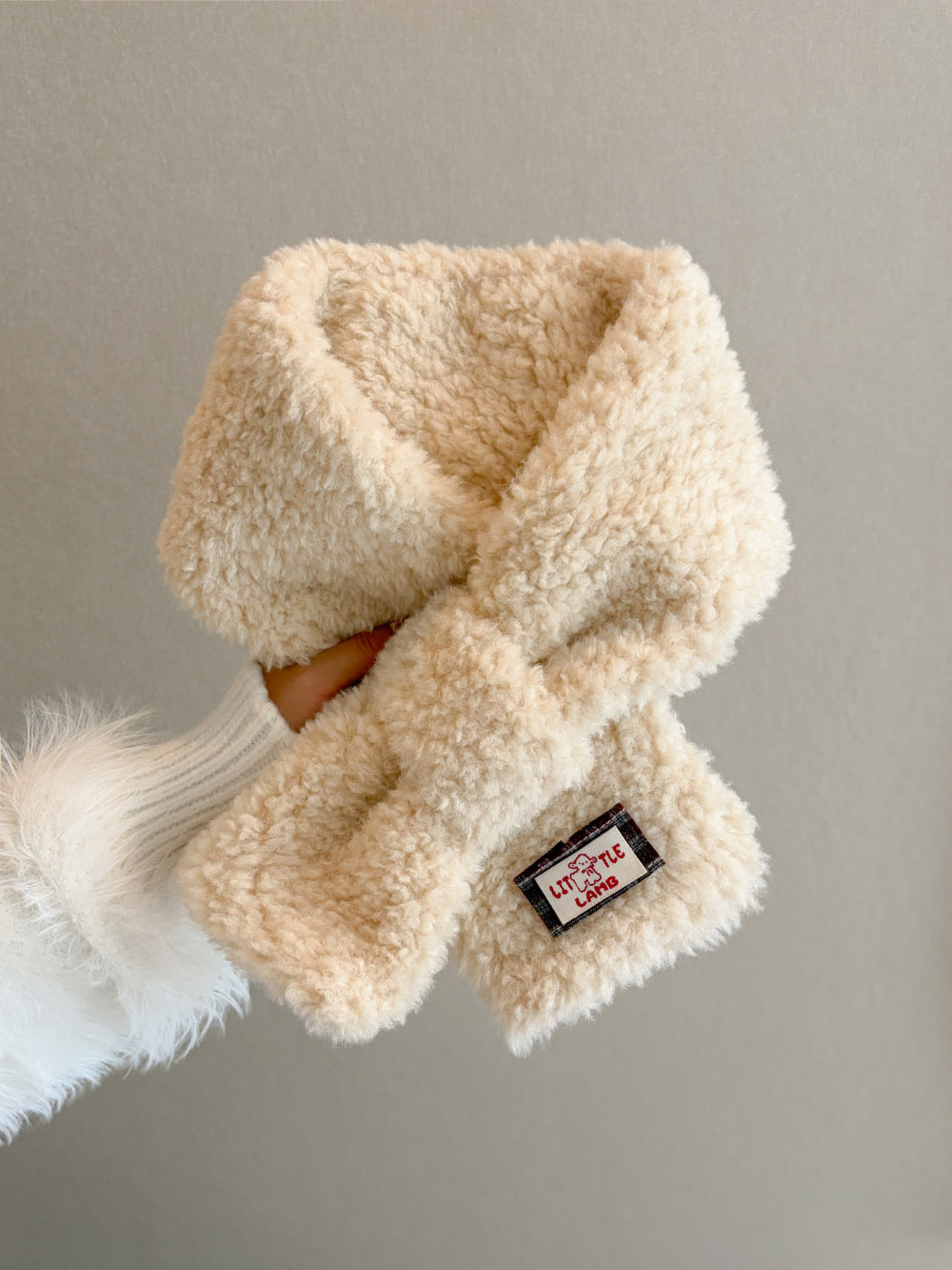 Thick lamb fleece scarf, 85x12 cm