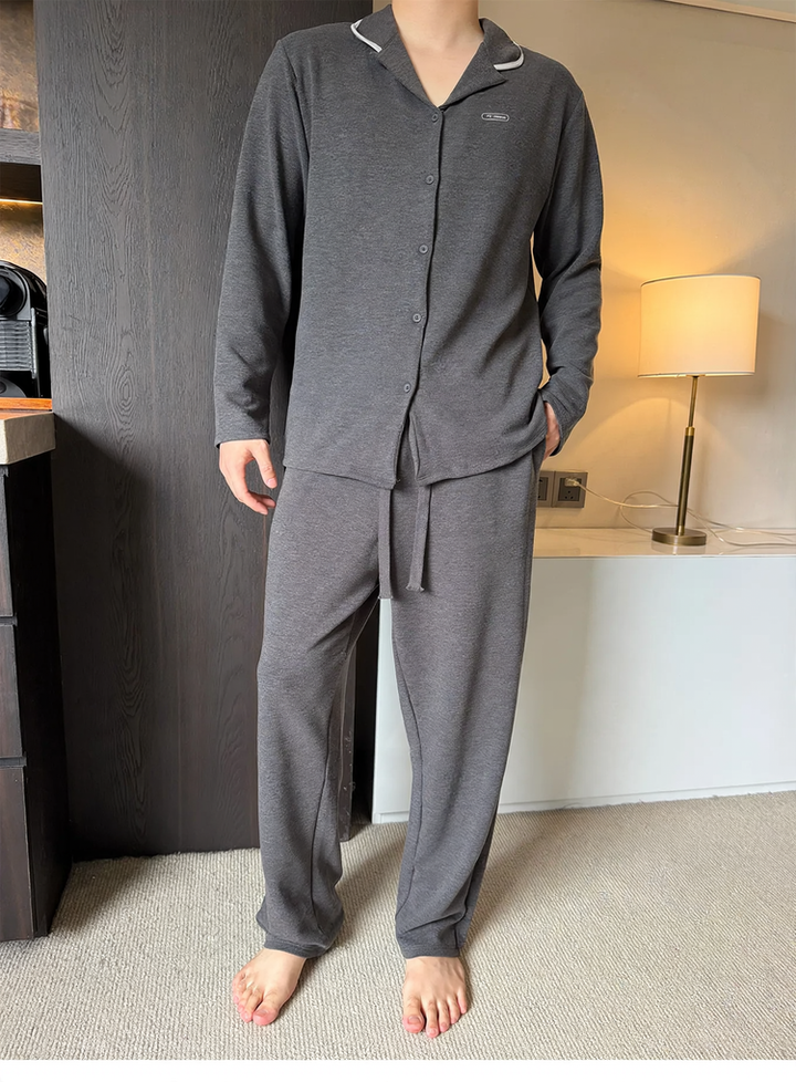 Men's house suit with Lyocell heat retention