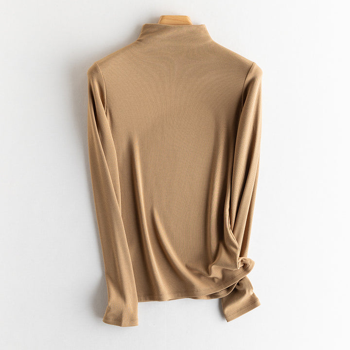 Warm knit sweater with silk content and inner lining