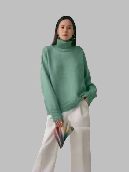 Casual turtleneck sweater in classic design