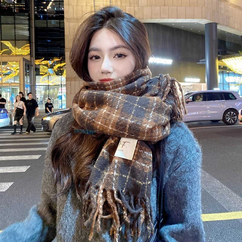 Knitted winter scarf with bear motif