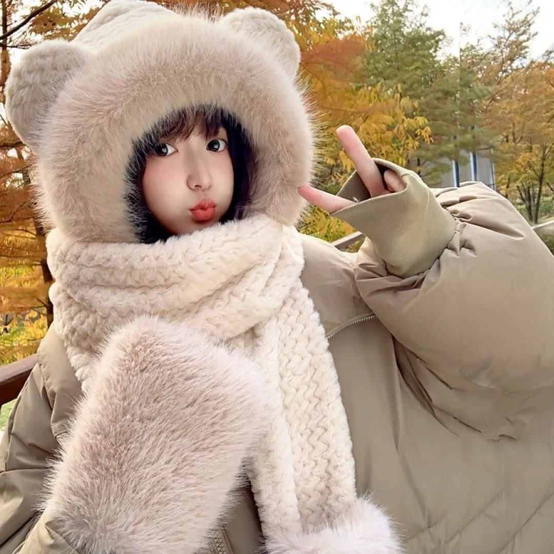 3-in-1 Set: Hat, Scarf and Gloves, fluffy