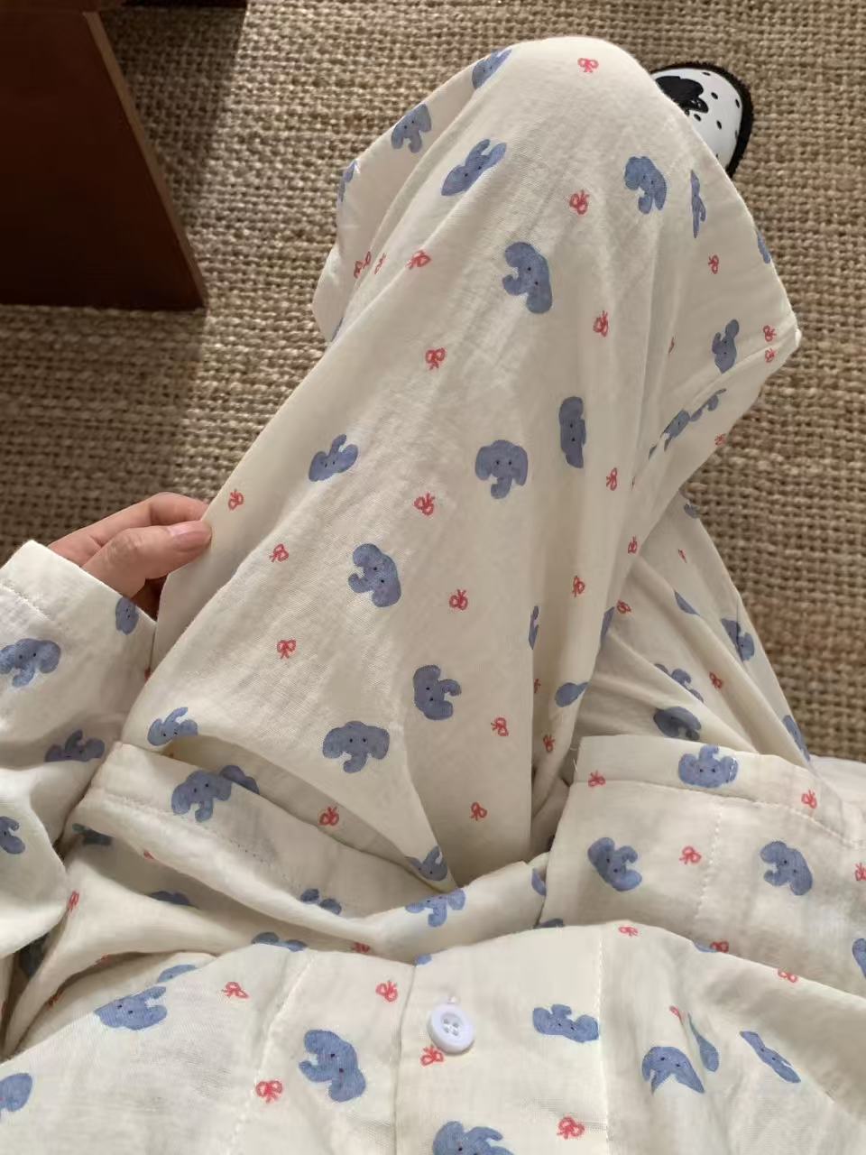 Women's pajamas made of double-layer cotton muslin