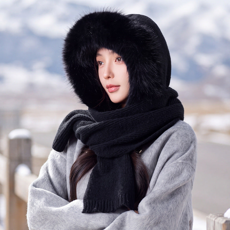Women’s set of hat and scarf, lined
