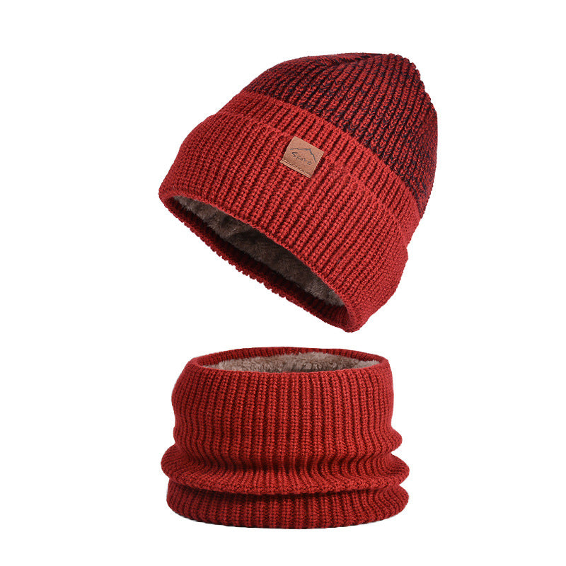 Winter Set: Knitted hat and scarf for outdoor activities