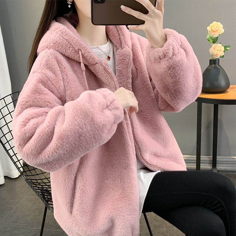 Women's plush coat, mid-length, with hood and soft look