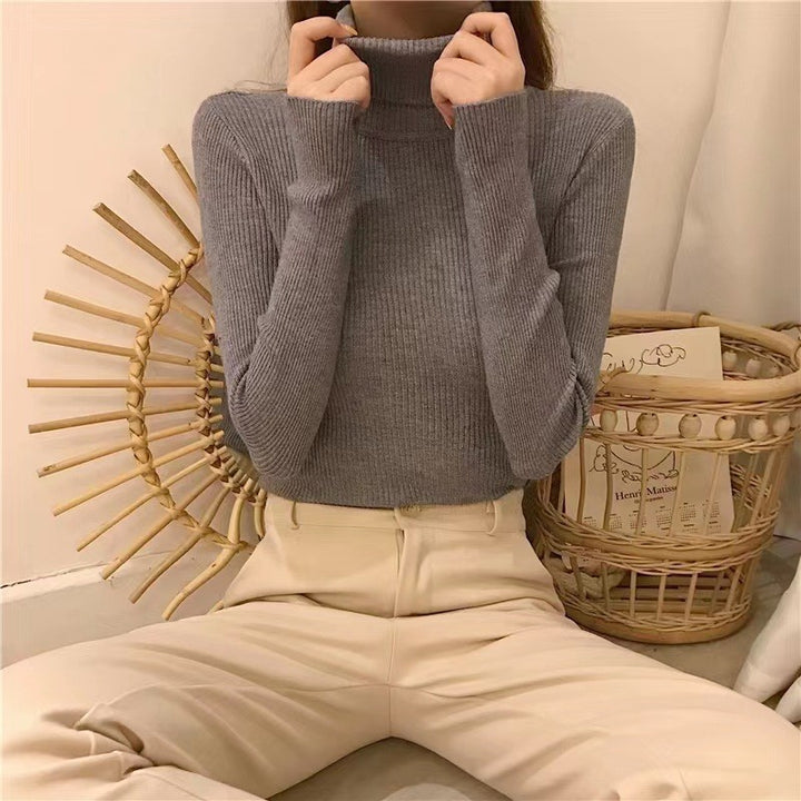 Versatile women's knitted pullover with stand-up collar