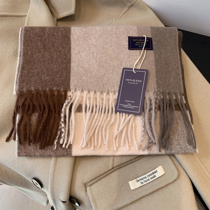 Checked scarf in retro style for women and men