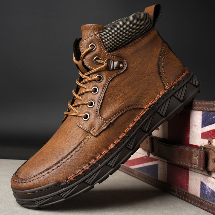Insulated winter boots, warm and breathable